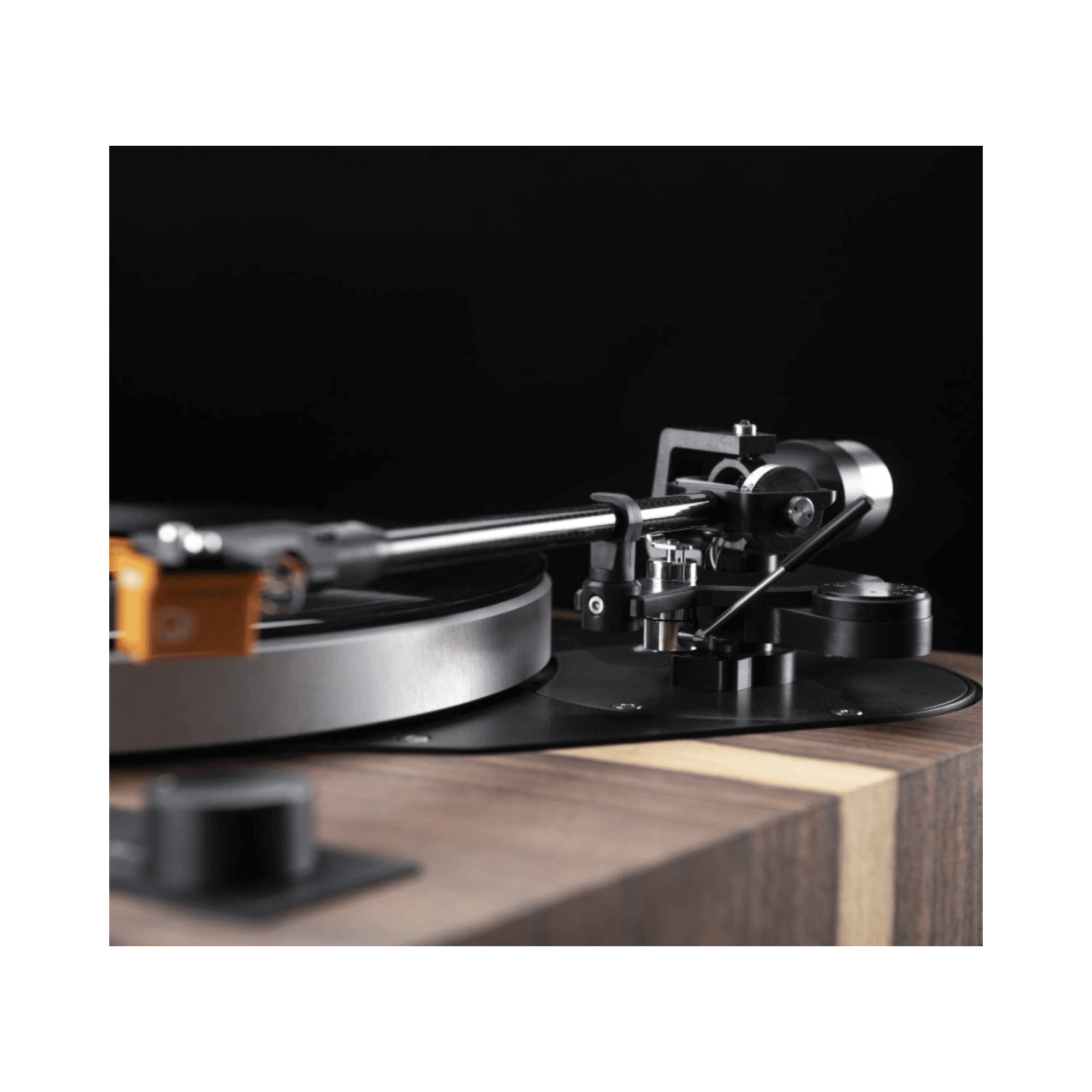 Dual PrimusMax Limited Edition Turntable - Image 4