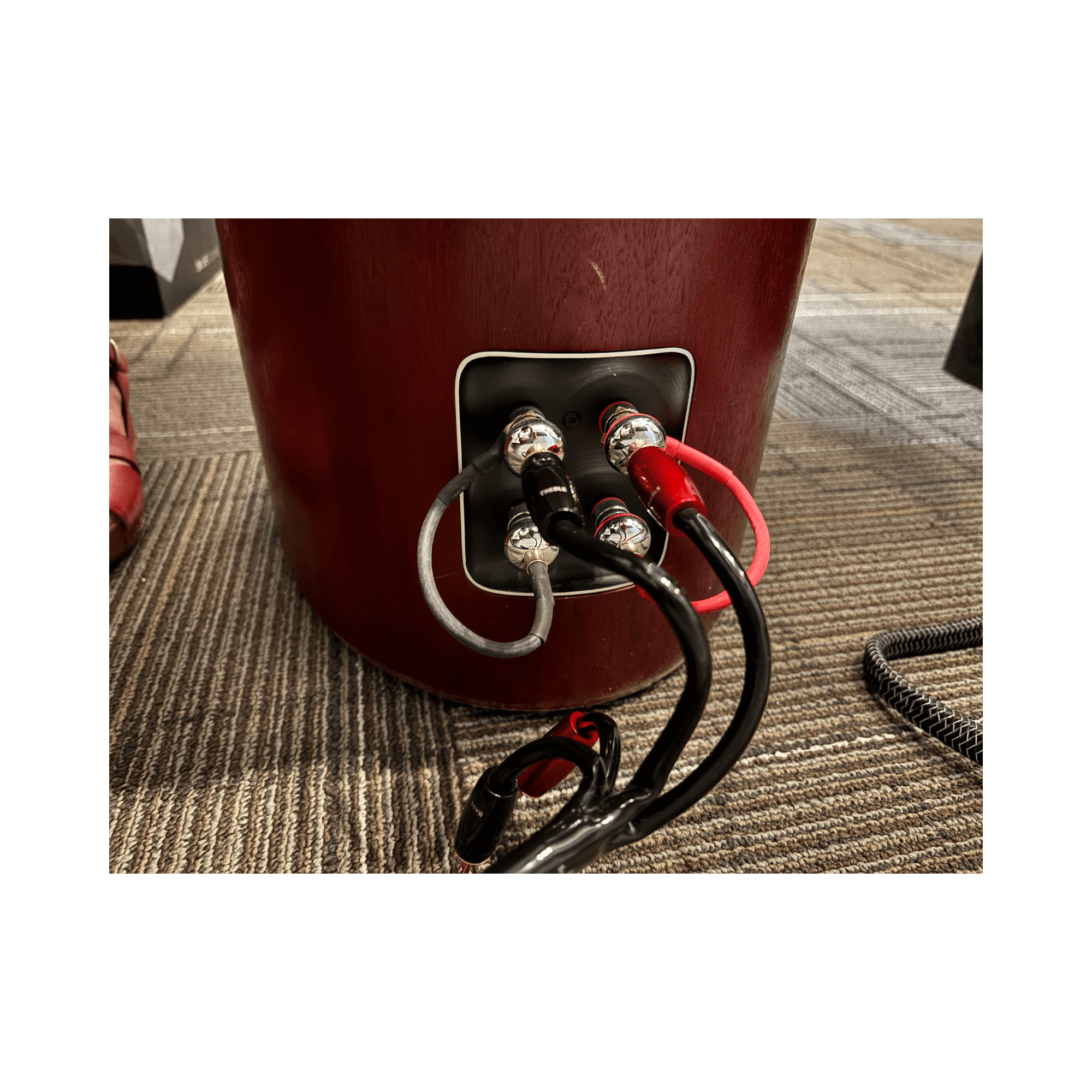 Bowers & Wilkins 803 Diamond in Rosenut (used) - Image 3