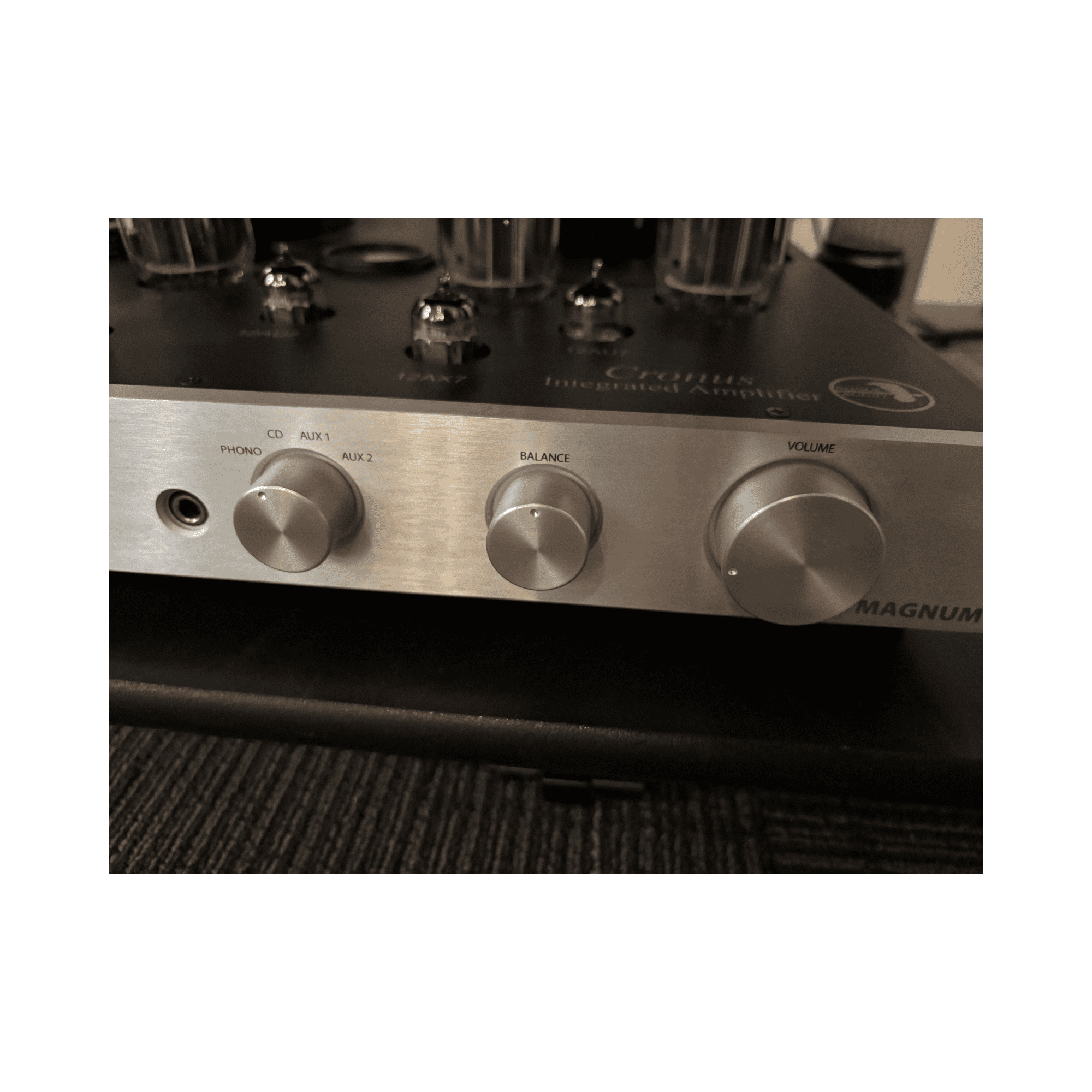 Rogue Audio Cronus Magnum II Integrated Amp (used) - Image 3